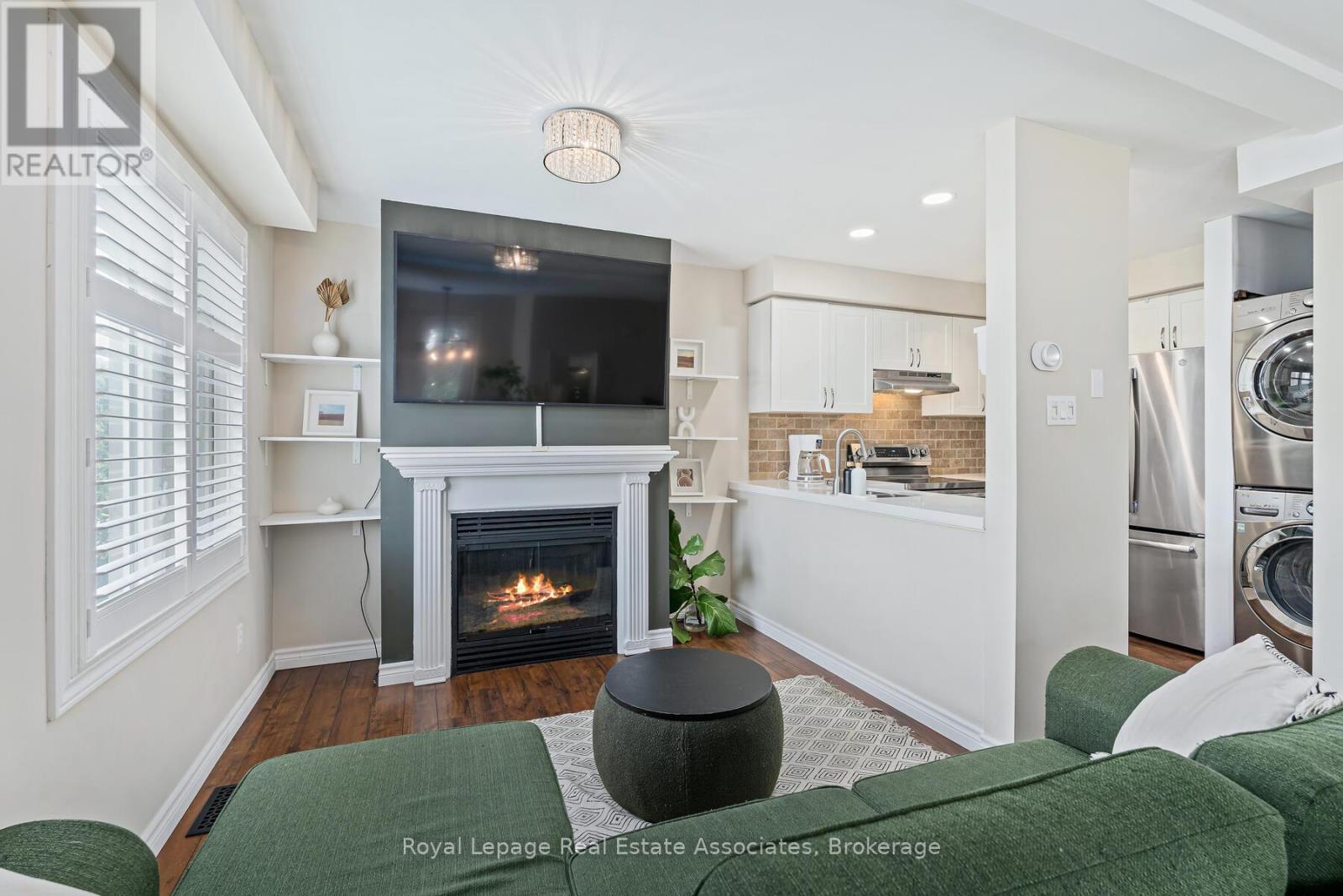 54 Wylie Circle, Halton Hills, Ontario  L7G 5L9 - Photo 14 - W12457013