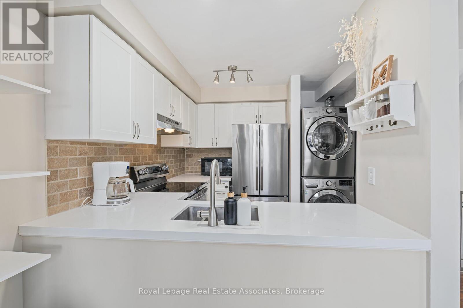 54 Wylie Circle, Halton Hills, Ontario  L7G 5L9 - Photo 17 - W12457013