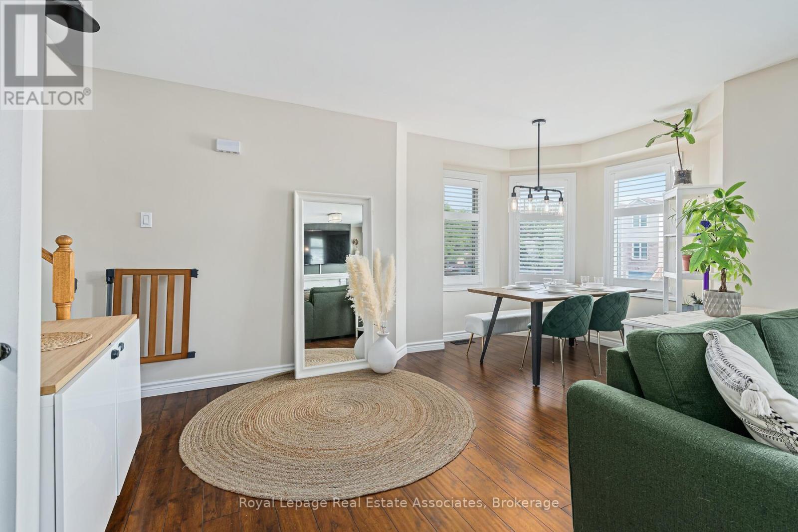 54 Wylie Circle, Halton Hills, Ontario  L7G 5L9 - Photo 22 - W12457013