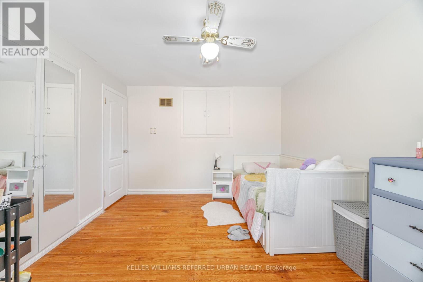 60 Hinton Road, Toronto, Ontario  M9W 2V5 - Photo 37 - W12457030