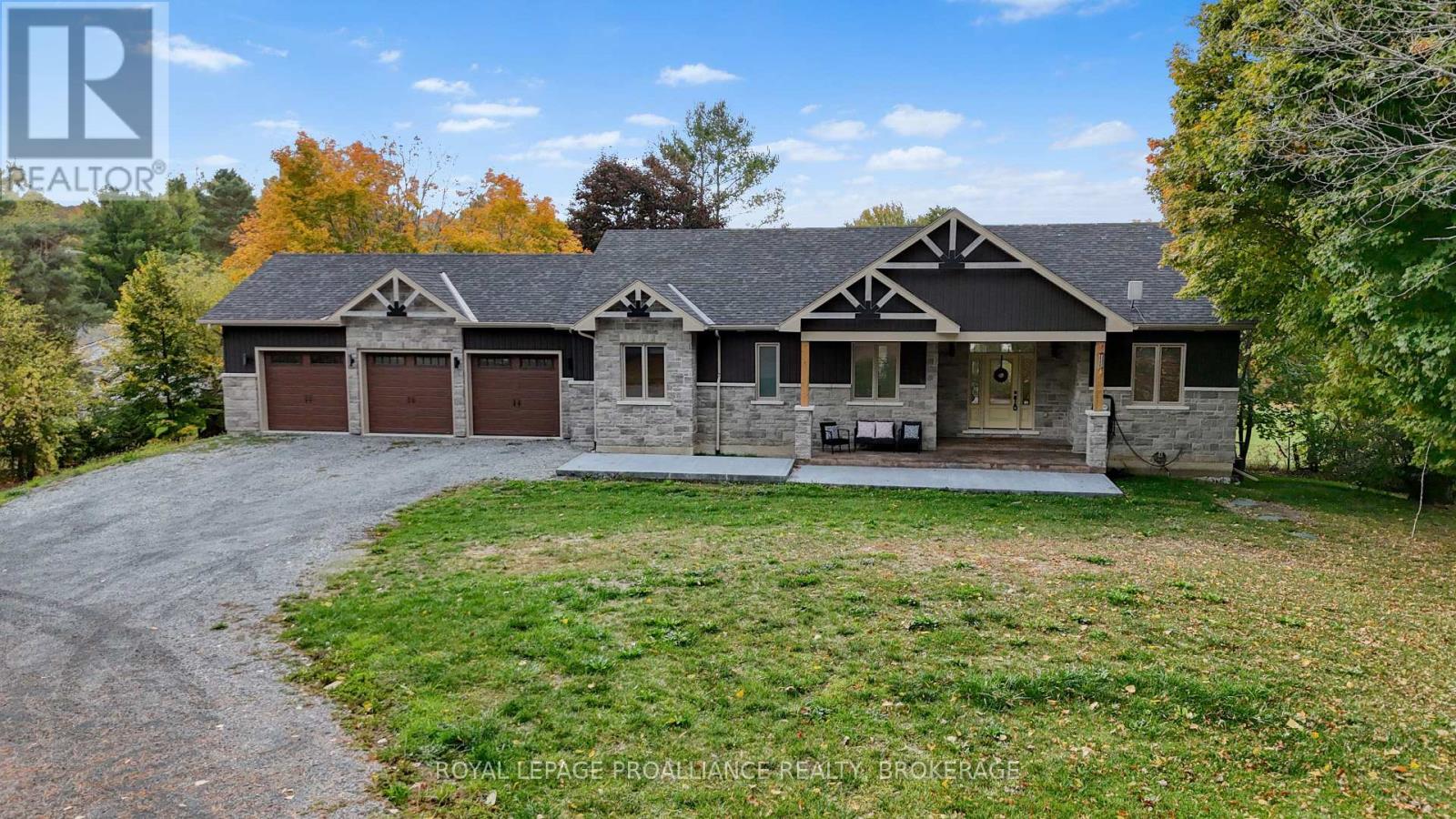 1888 Sunbury Road, Frontenac, Ontario  K0H 1X0 - Photo 2 - X12457067