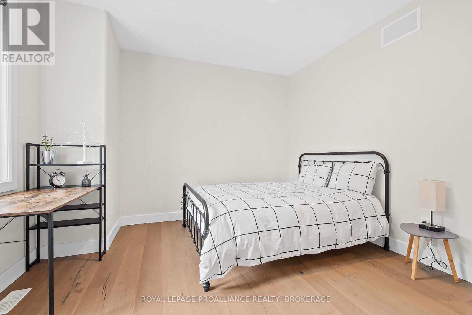 1888 Sunbury Road, Frontenac, Ontario  K0H 1X0 - Photo 25 - X12457067