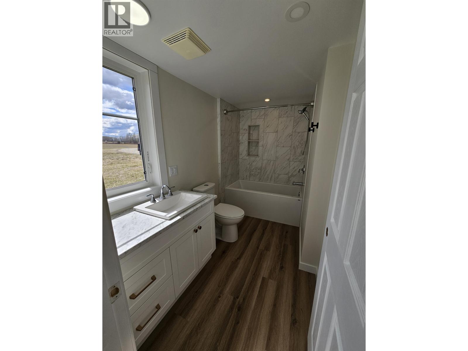 14000 Lund Road, Prince George, British Columbia  V2N 6B1 - Photo 22 - R3057397