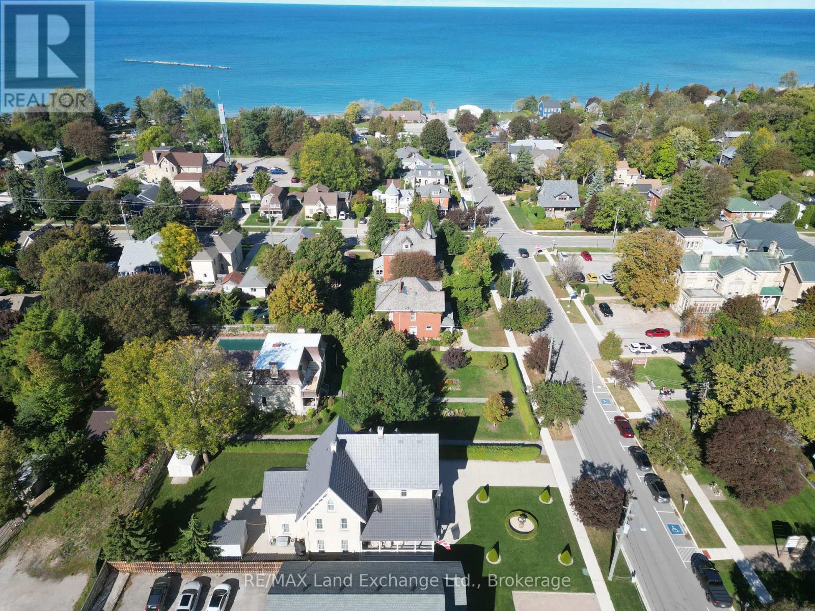276 Durham Street, Kincardine, Ontario  N2Z 2X9 - Photo 41 - X12457062