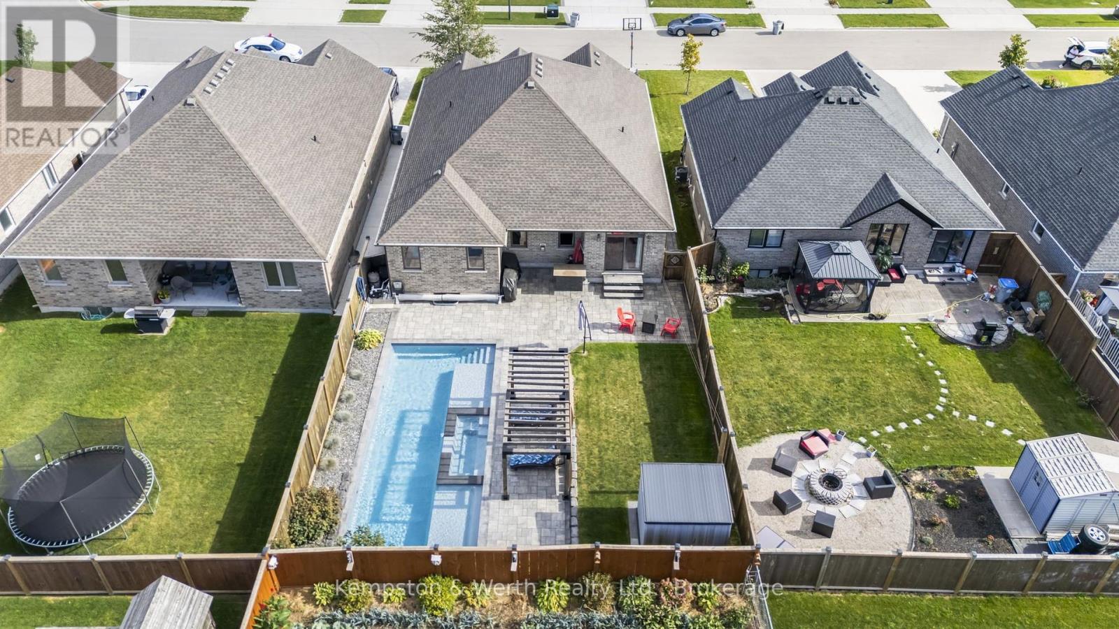 86 Forbes Crescent, North Perth, Ontario  N4W 0B8 - Photo 47 - X12457066