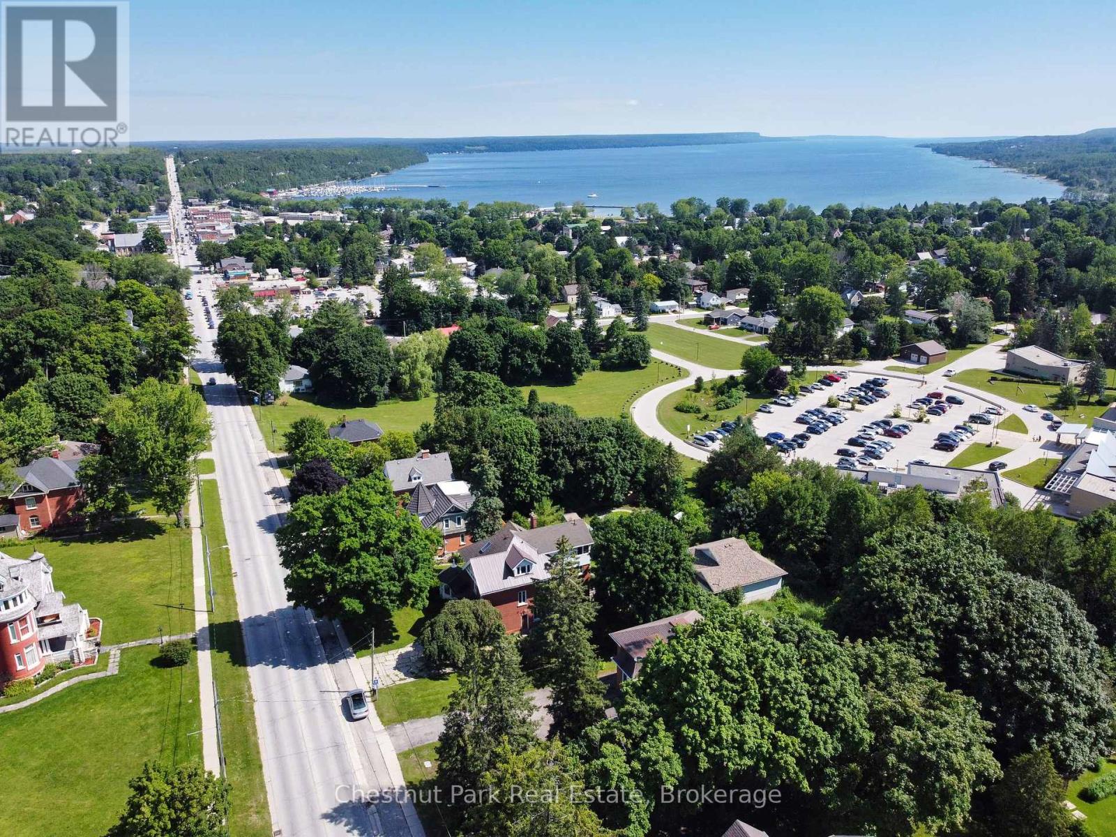 319 Berford Street, South Bruce Peninsula, Ontario  N0H 2T0 - Photo 17 - X12457071