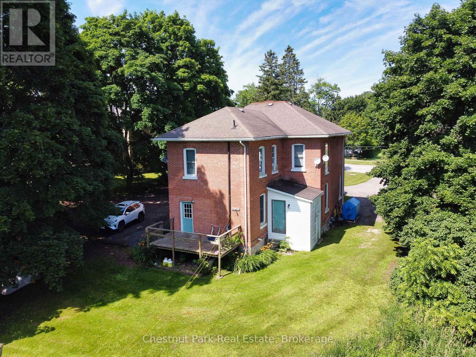 319 Berford Street, South Bruce Peninsula, Ontario  N0H 2T0 - Photo 18 - X12457071
