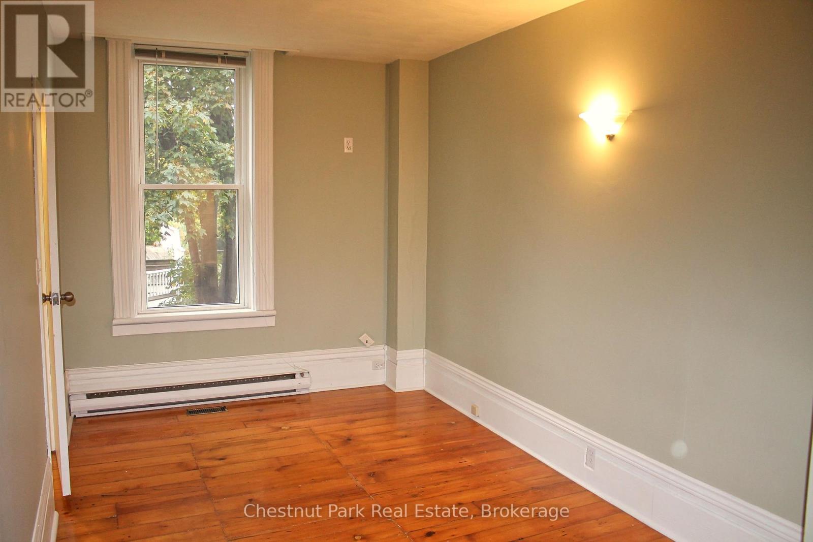 319 Berford Street, South Bruce Peninsula, Ontario  N0H 2T0 - Photo 9 - X12457071