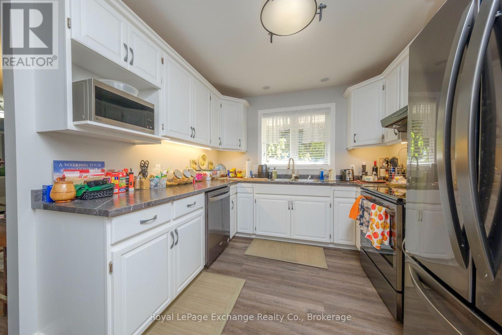 8 Remington Drive, North Huron, Ontario  N0G 2W0 - Photo 6 - X12457084