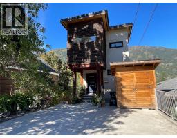 1211 Front Street, nelson, British Columbia