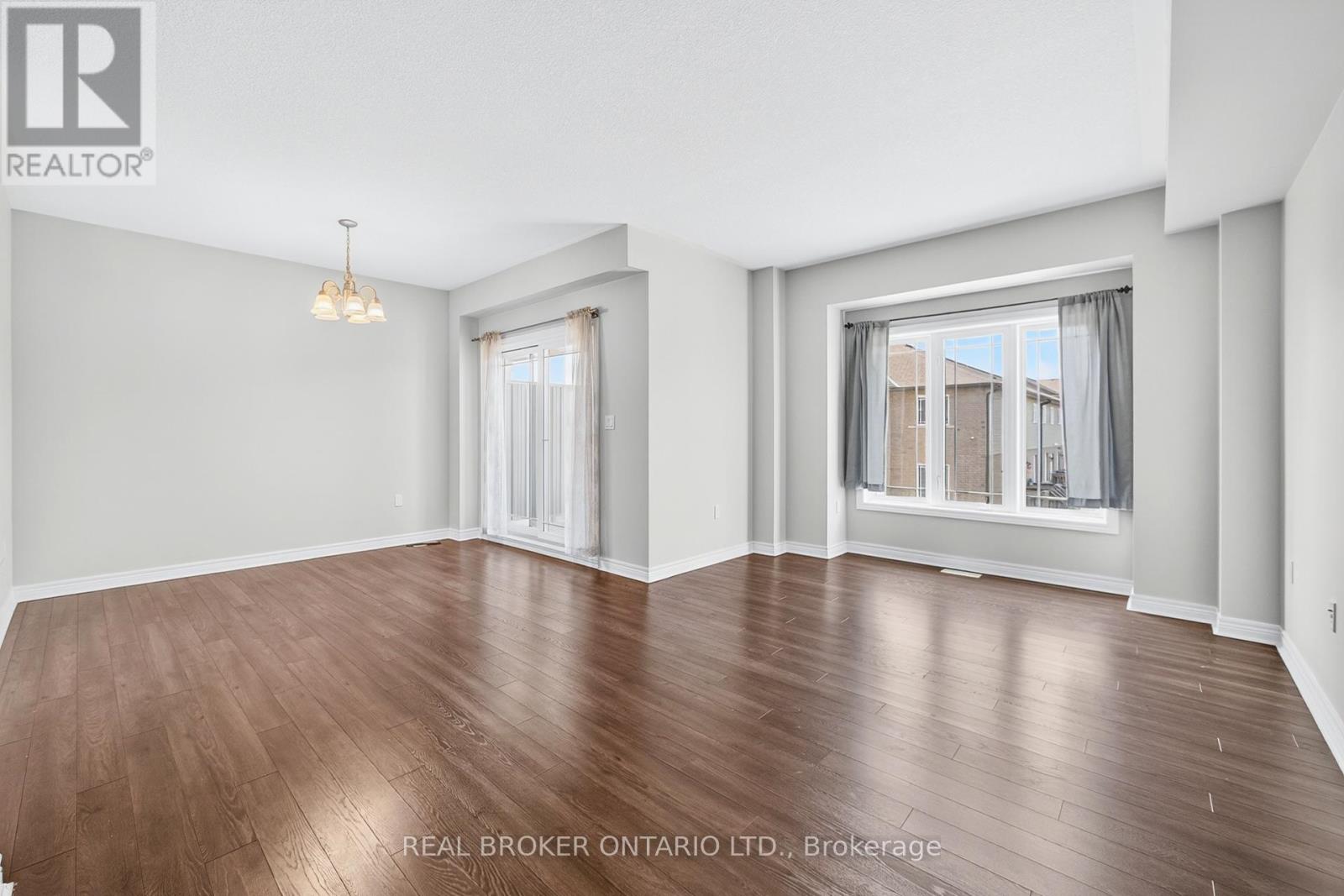 7 Ladybell Lane, Hamilton, Ontario  L0R 1P0 - Photo 3 - X12391507