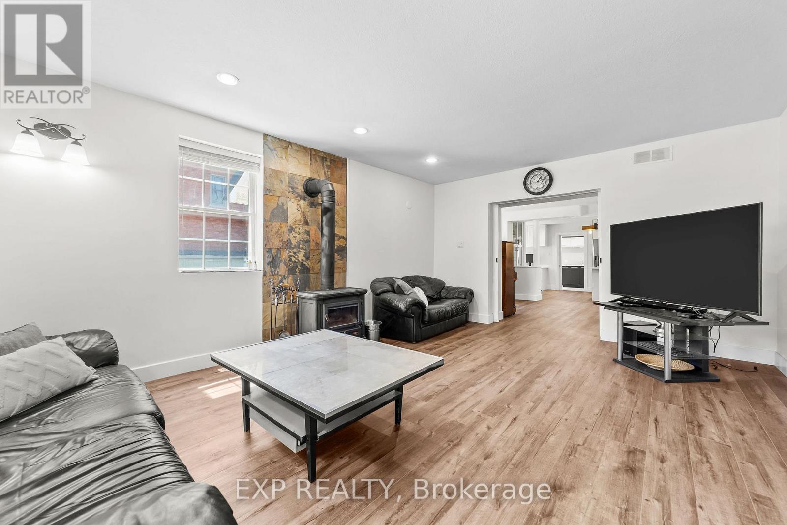 137 Fried Street, Bluewater, Ontario  N0M 1N0 - Photo 11 - X12457101