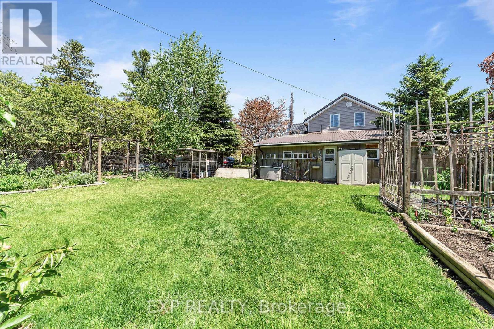 137 Fried Street, Bluewater, Ontario  N0M 1N0 - Photo 31 - X12457101