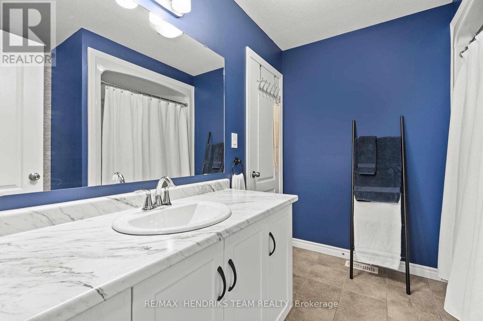 64 Abbott Place, Pelham, Ontario  L0S 1E0 - Photo 20 - X12447662