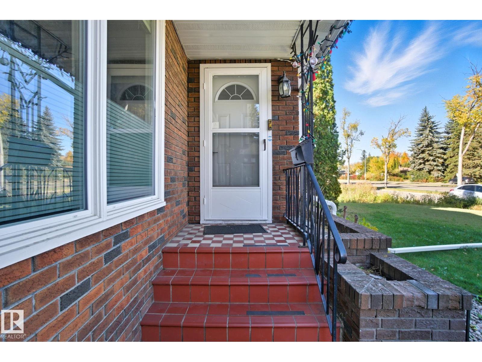 11827 87 Av Nw Nw, Edmonton, Alberta  T6G 0Y5 - Photo 6 - E4461704