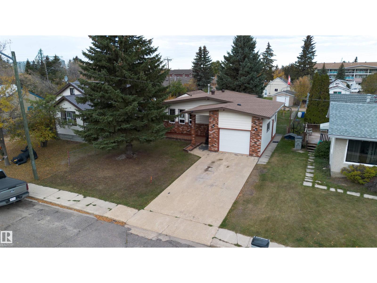 10212 105 ST, westlock, Alberta