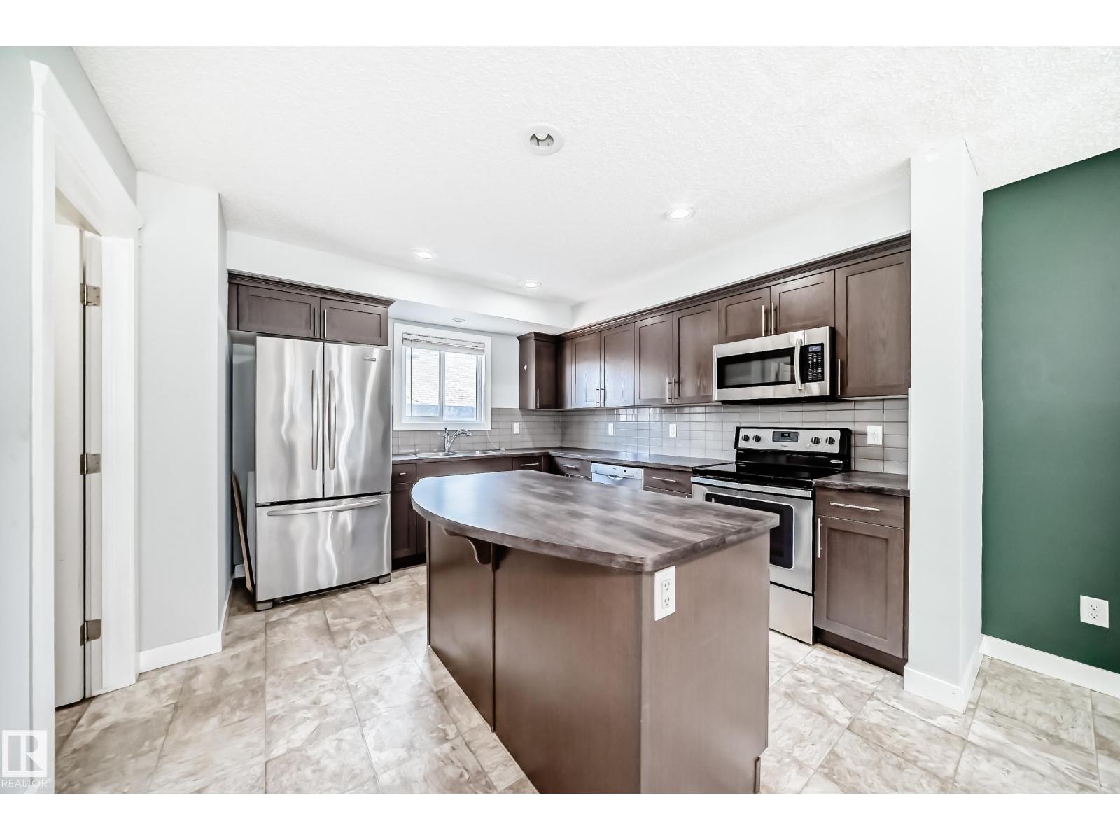 1611 52 St Sw, Edmonton, Alberta  T6X 1X9 - Photo 3 - E4461708