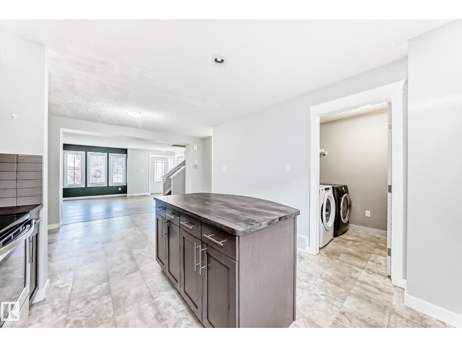 1611 52 St Sw, Edmonton, Alberta  T6X 1X9 - Photo 6 - E4461708