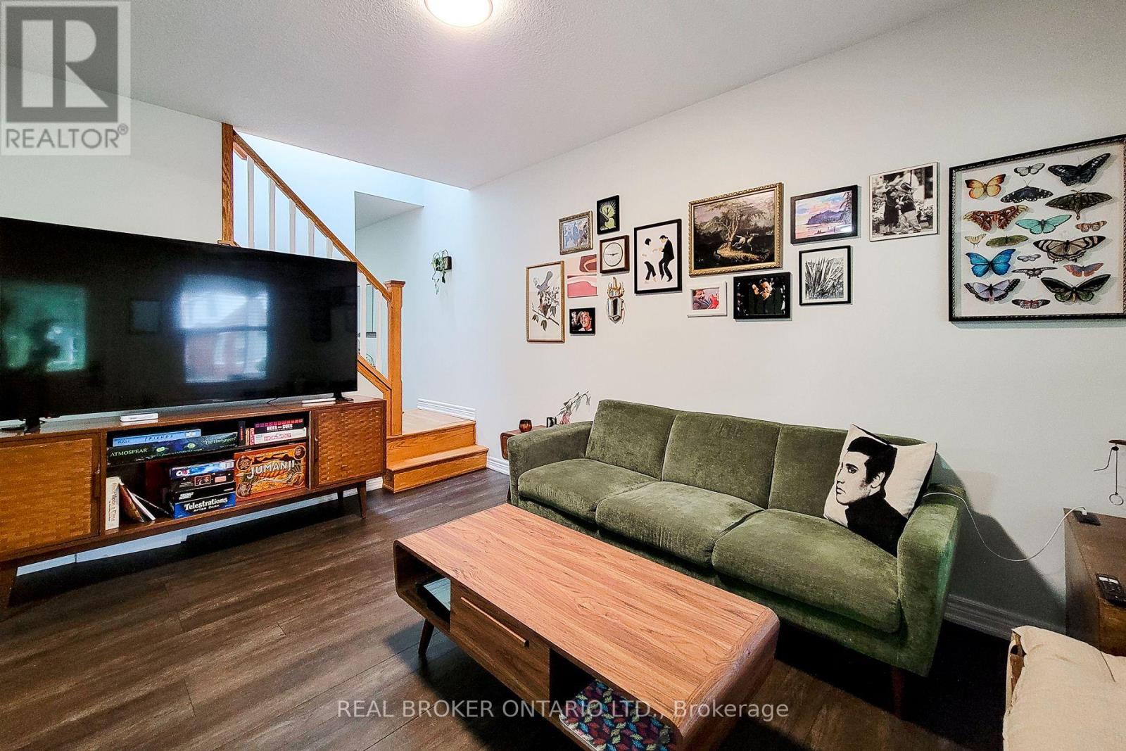 115 Barclay Street, Hamilton, Ontario  L8S 1P6 - Photo 10 - X12456943