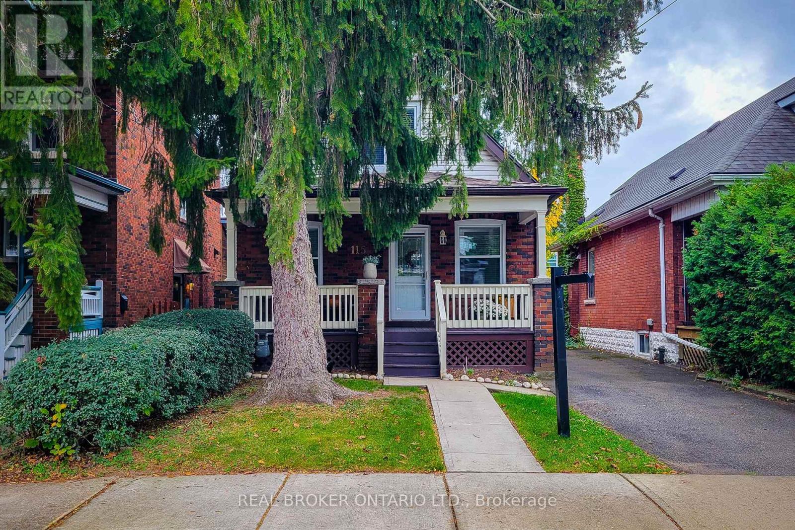 115 Barclay Street, Hamilton, Ontario  L8S 1P6 - Photo 3 - X12456943