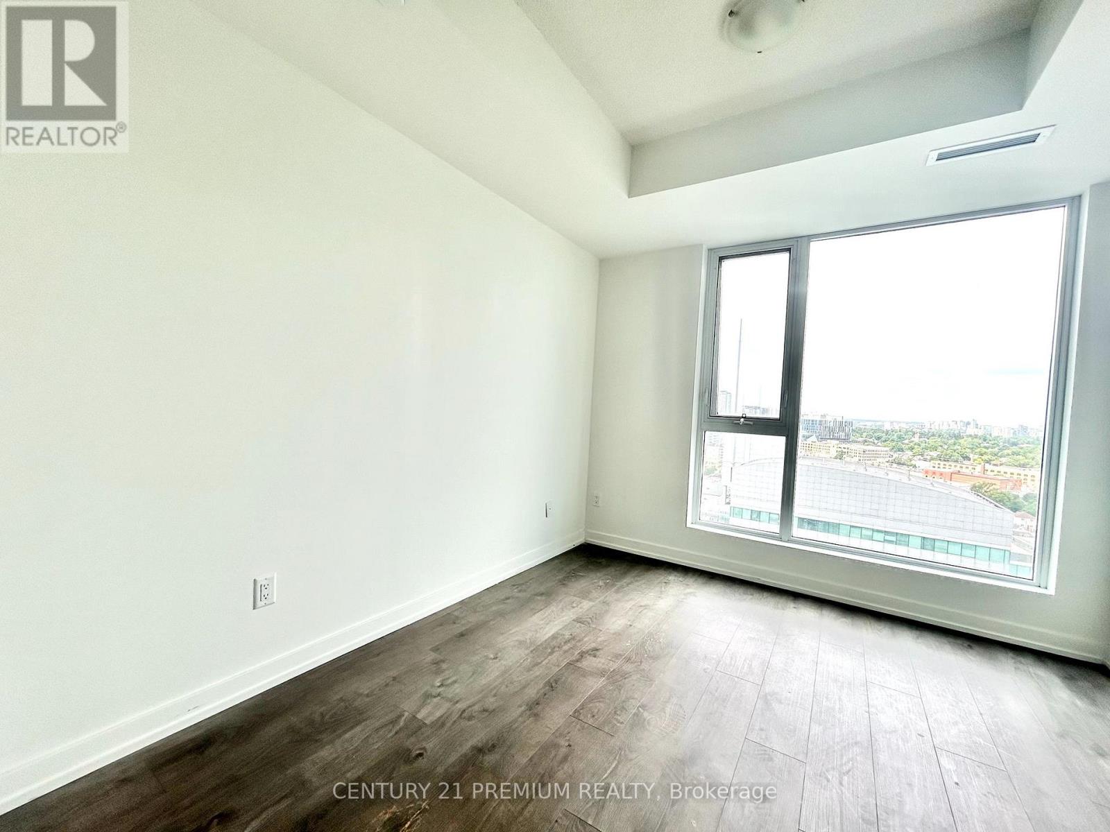 1702 - 55 Duke Street, Kitchener, Ontario  N2G 1A6 - Photo 8 - X12456954
