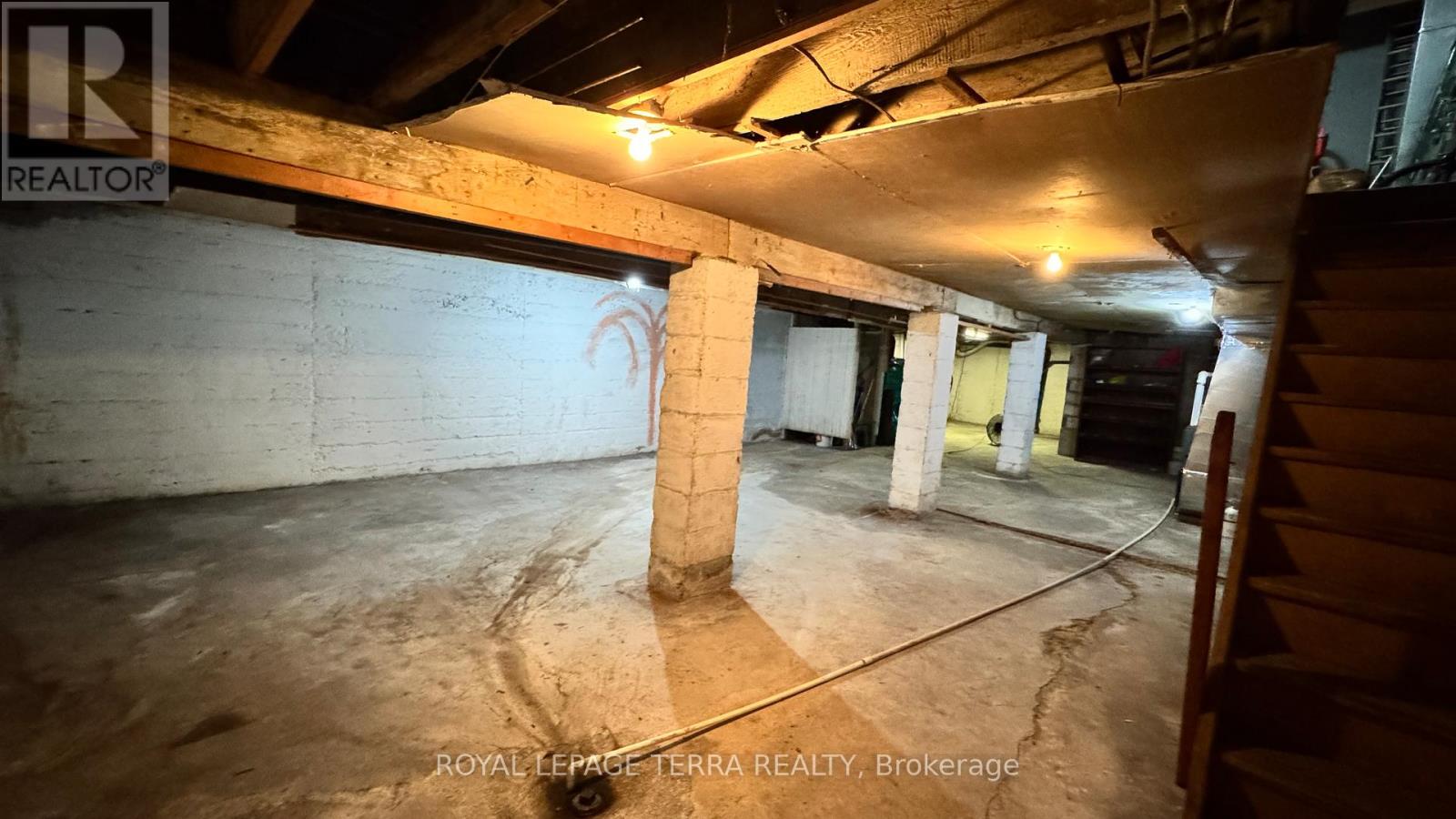 772 Barton Street E, Hamilton, Ontario  L8L 3B1 - Photo 11 - X12456956