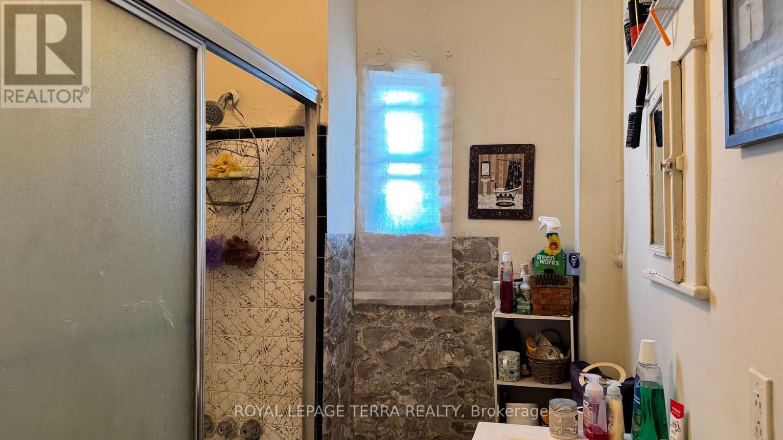 772 Barton Street E, Hamilton, Ontario  L8L 3B1 - Photo 21 - X12456956