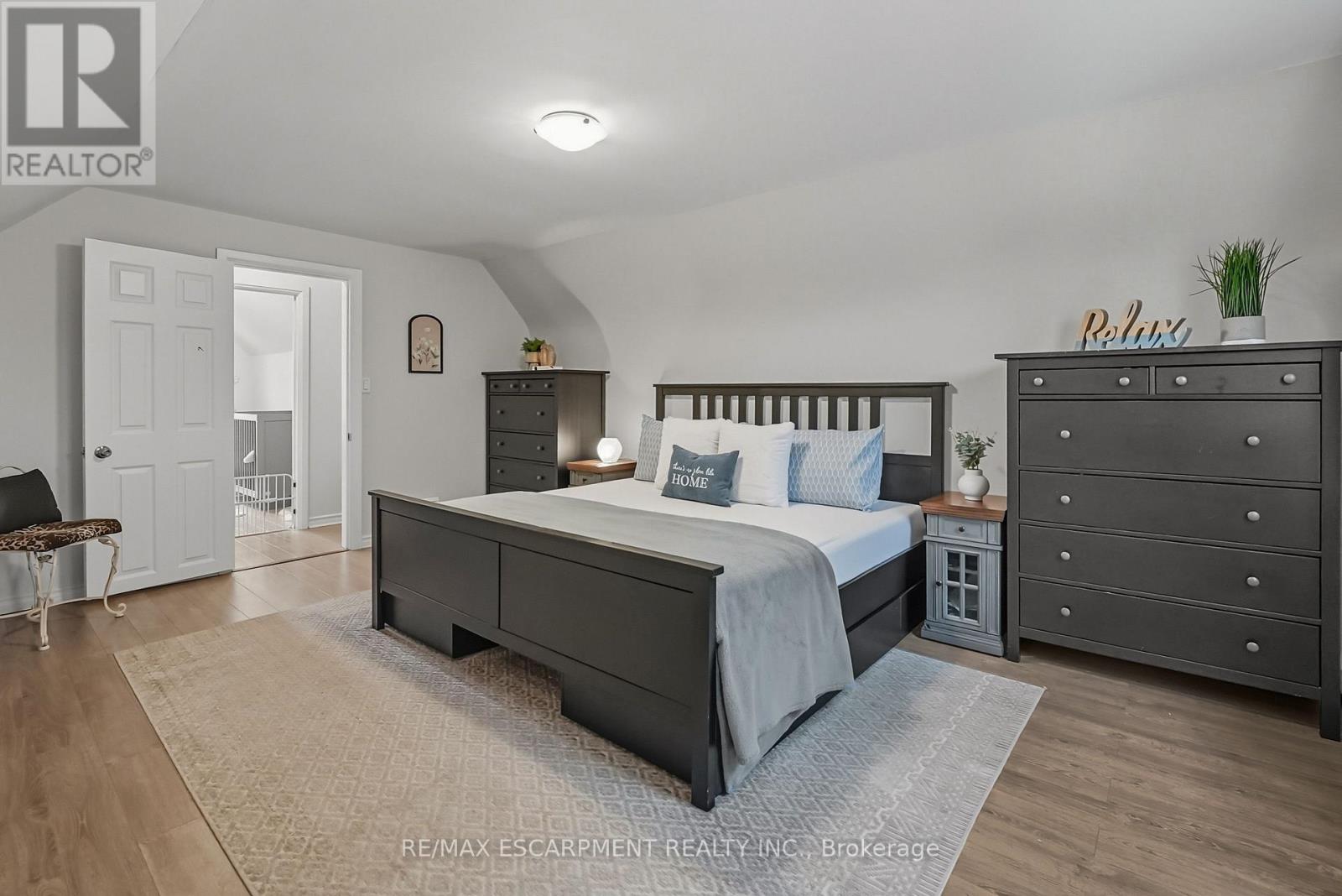246 Green Road, Hamilton, Ontario  L8E 2A5 - Photo 16 - X12456963