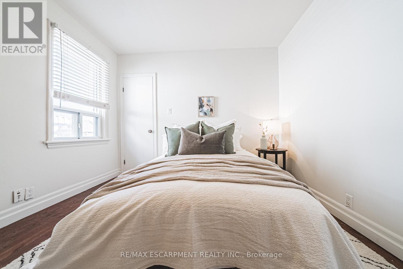 212 Rodgers Road, Hamilton, Ontario  L8K 3C4 - Photo 23 - X12456969