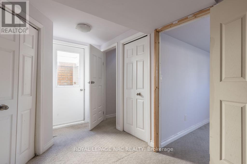 37 Woodland Drive, Welland, Ontario  L3C 7C9 - Photo 18 - X12456973