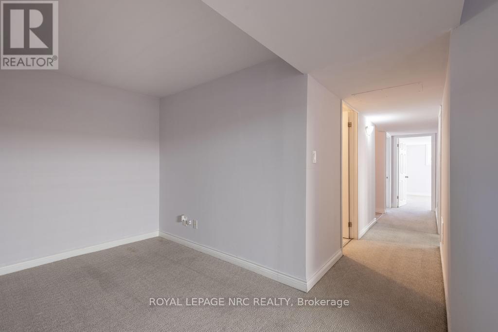 37 Woodland Drive, Welland, Ontario  L3C 7C9 - Photo 19 - X12456973