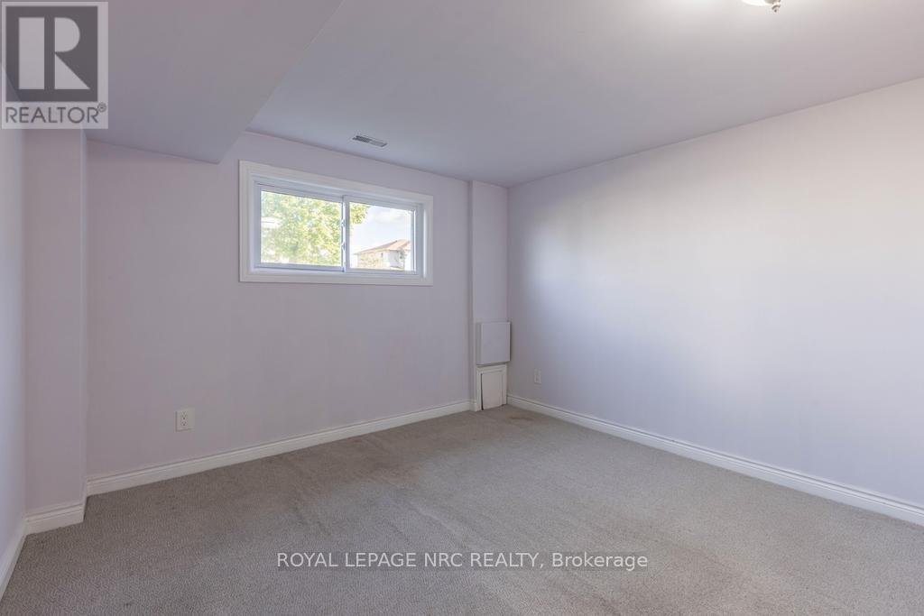 37 Woodland Drive, Welland, Ontario  L3C 7C9 - Photo 20 - X12456973