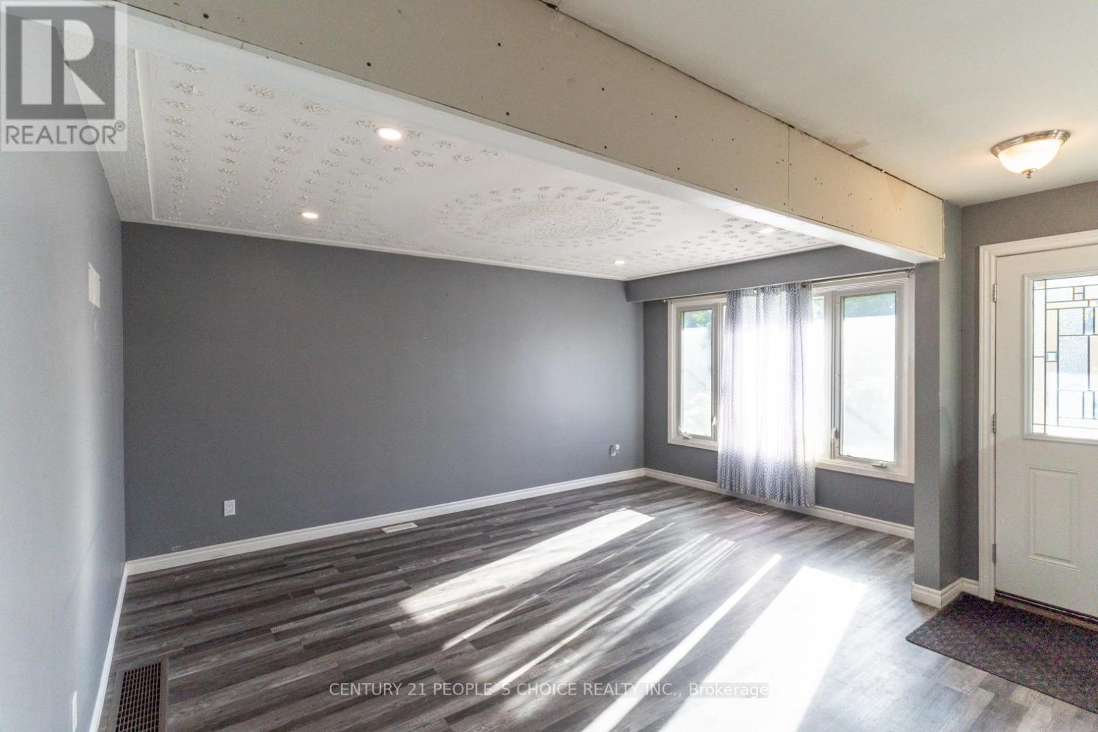 39 Evelyn Street, Brantford, Ontario  N3R 3G8 - Photo 13 - X12456998