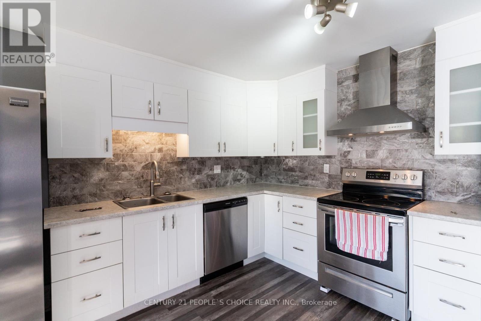 39 Evelyn Street, Brantford, Ontario  N3R 3G8 - Photo 16 - X12456998