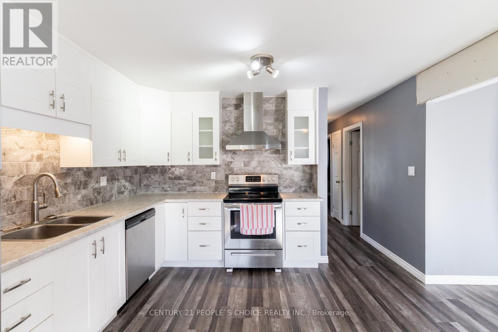 39 Evelyn Street, Brantford, Ontario  N3R 3G8 - Photo 18 - X12456998