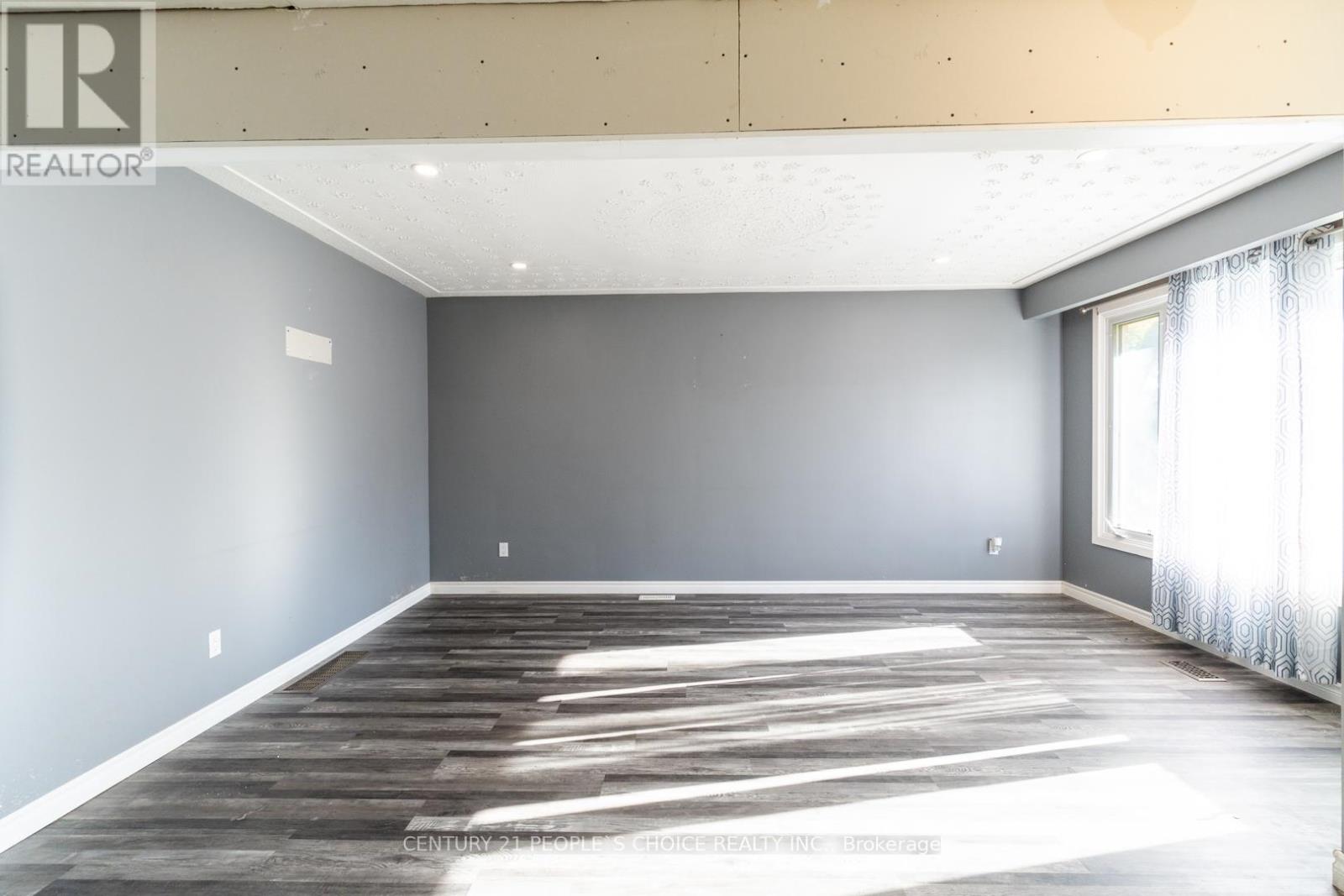 39 Evelyn Street, Brantford, Ontario  N3R 3G8 - Photo 19 - X12456998