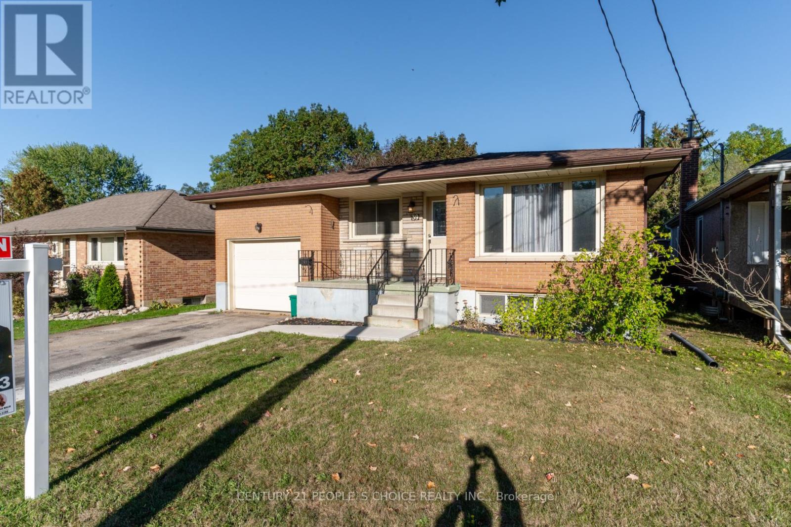 39 Evelyn Street, Brantford, Ontario  N3R 3G8 - Photo 3 - X12456998