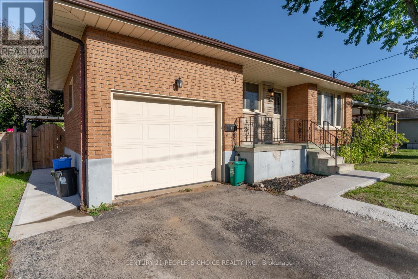 39 Evelyn Street, Brantford, Ontario  N3R 3G8 - Photo 5 - X12456998