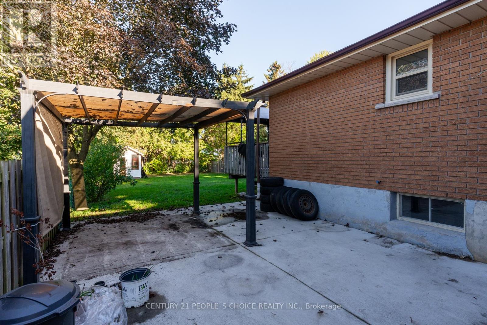 39 Evelyn Street, Brantford, Ontario  N3R 3G8 - Photo 6 - X12456998