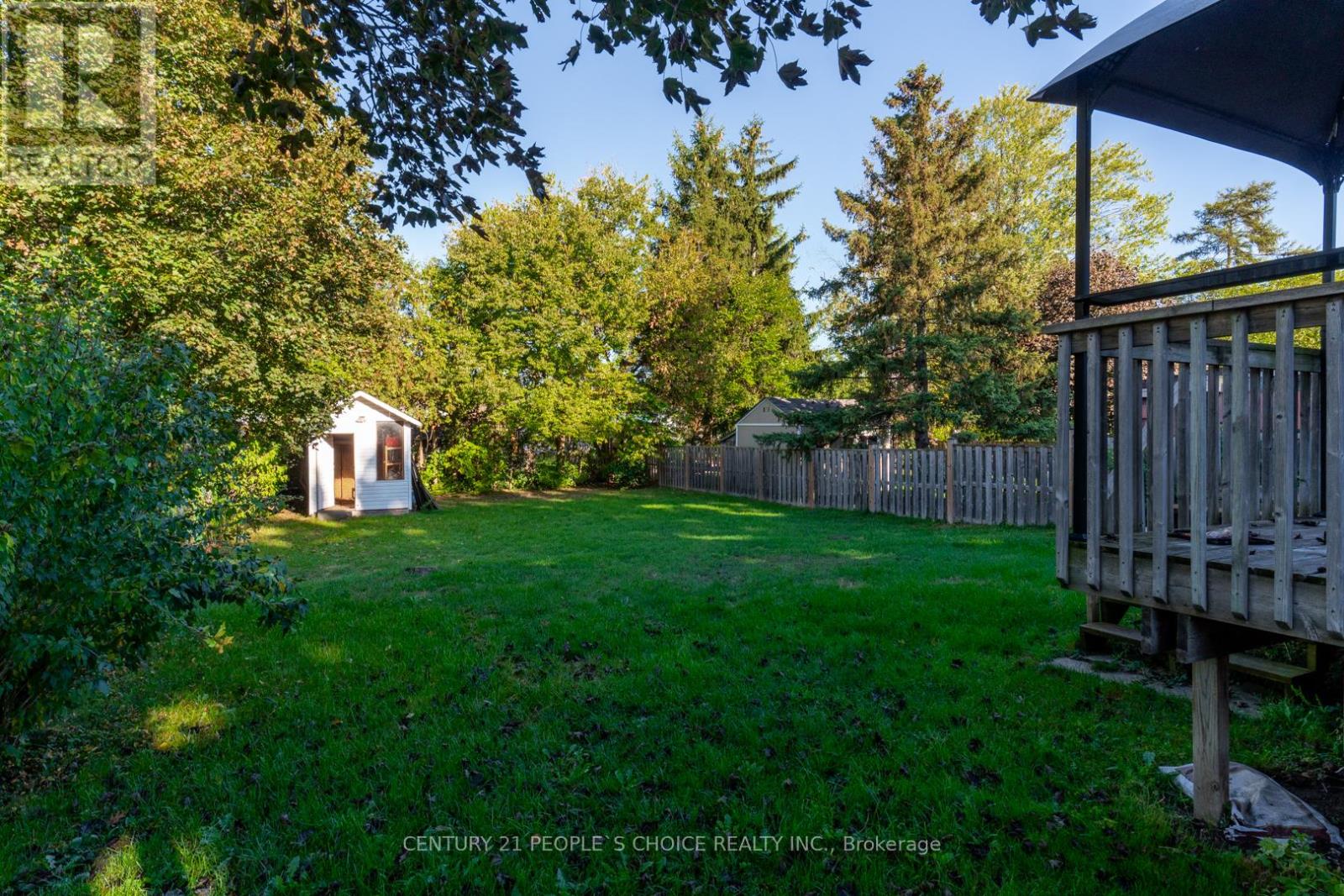 39 Evelyn Street, Brantford, Ontario  N3R 3G8 - Photo 7 - X12456998