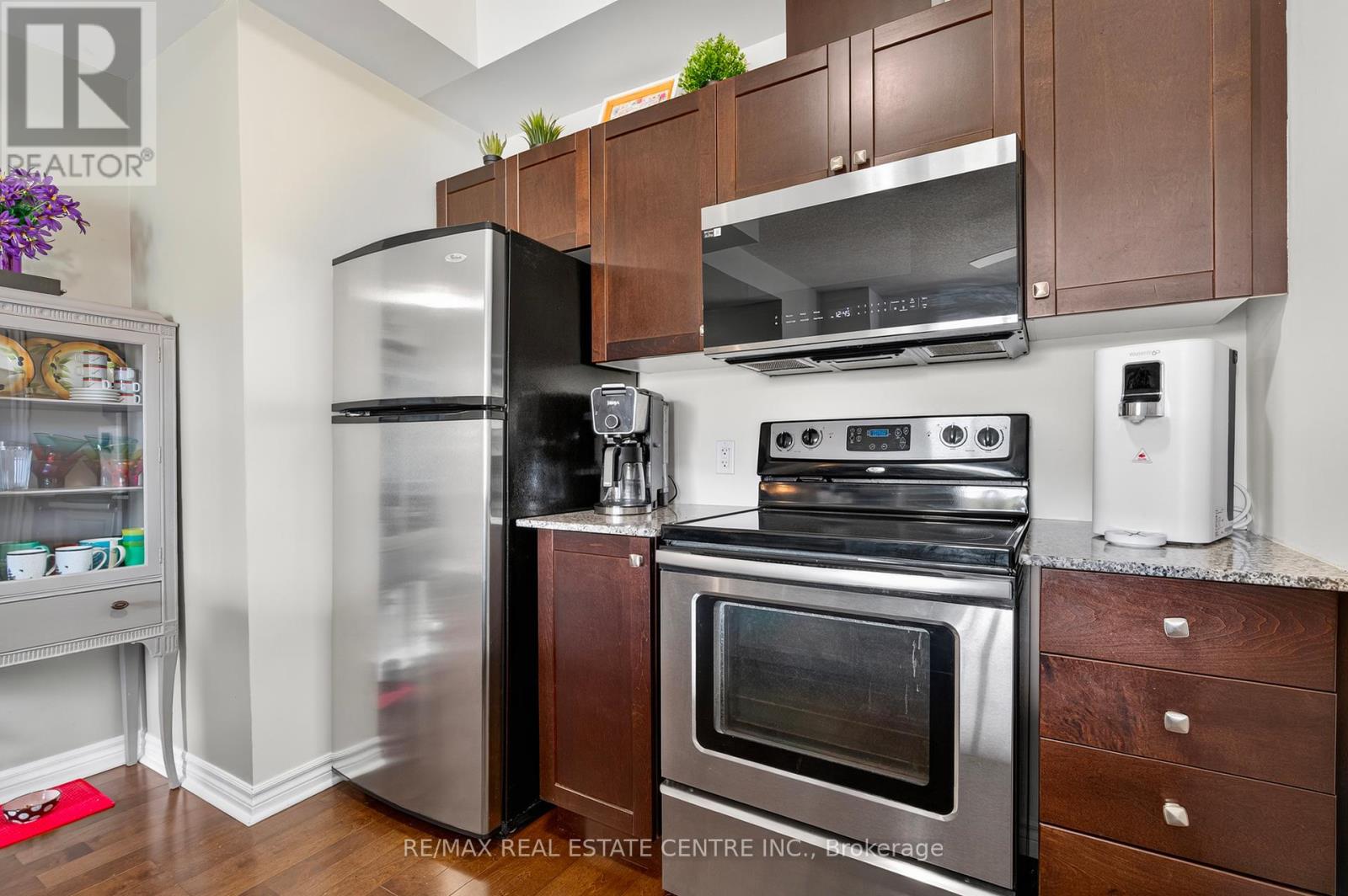601 - 170 Water Street N, Cambridge, Ontario  N1R 3B6 - Photo 4 - X12457004