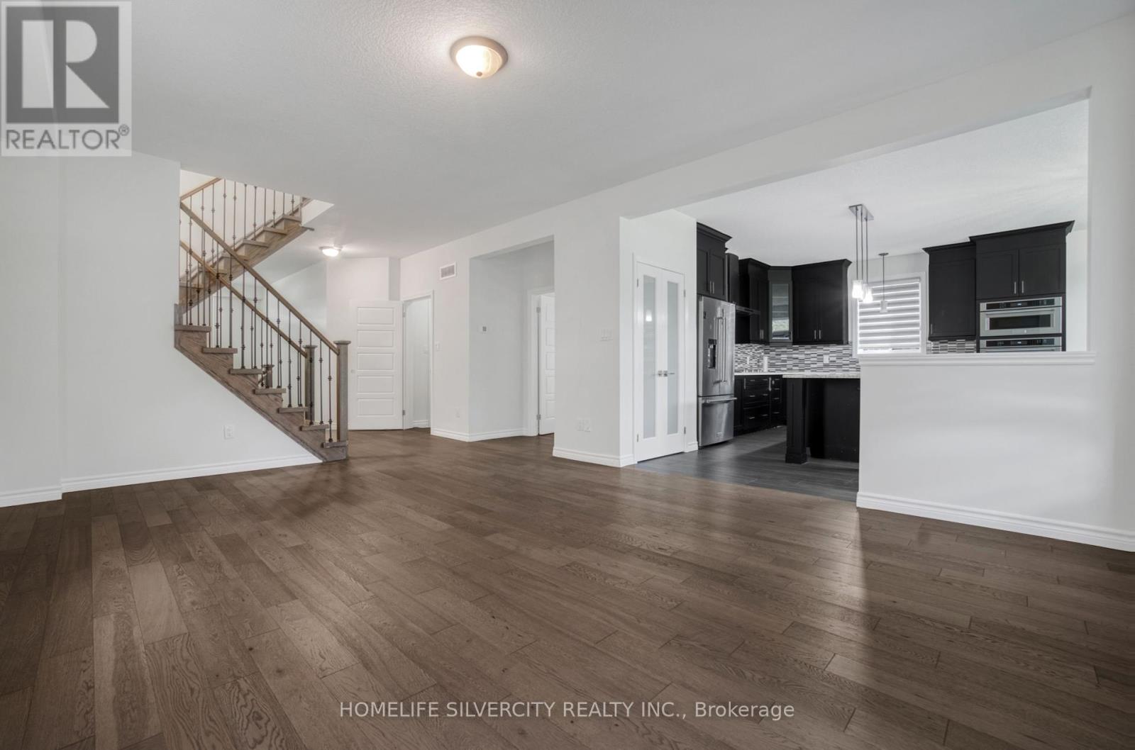 13 Hartfield Street, Ingersoll, Ontario  N5C 0C5 - Photo 11 - X12457010
