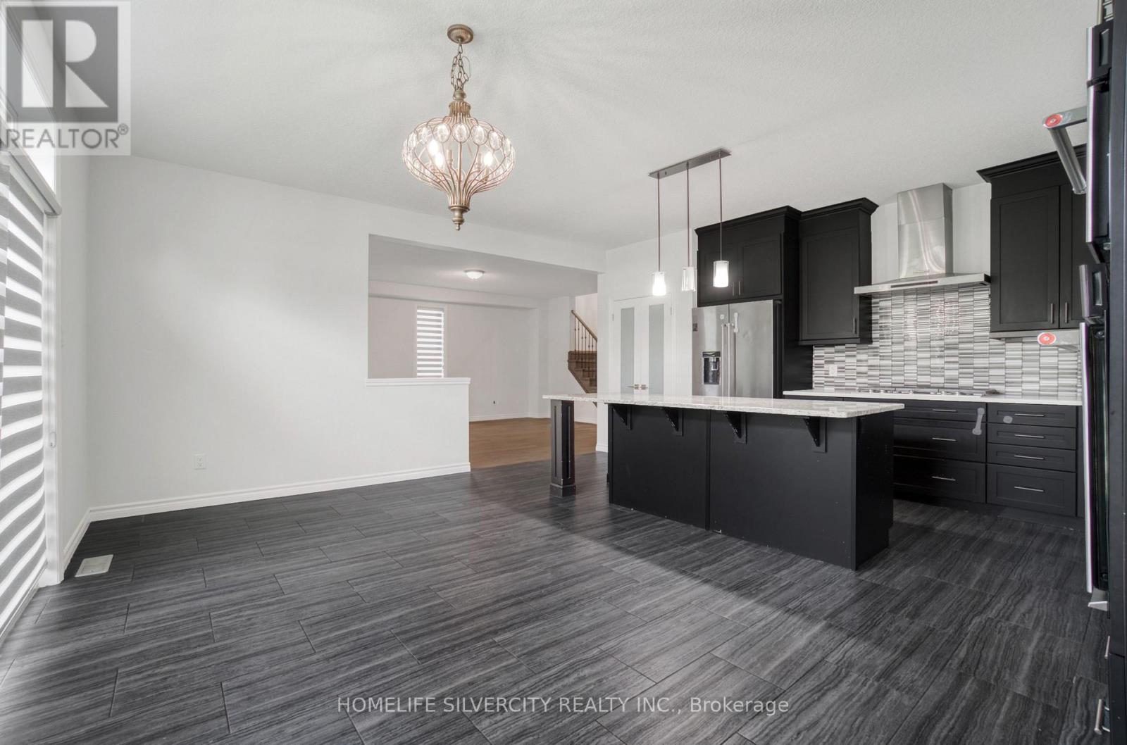 13 Hartfield Street, Ingersoll, Ontario  N5C 0C5 - Photo 13 - X12457010