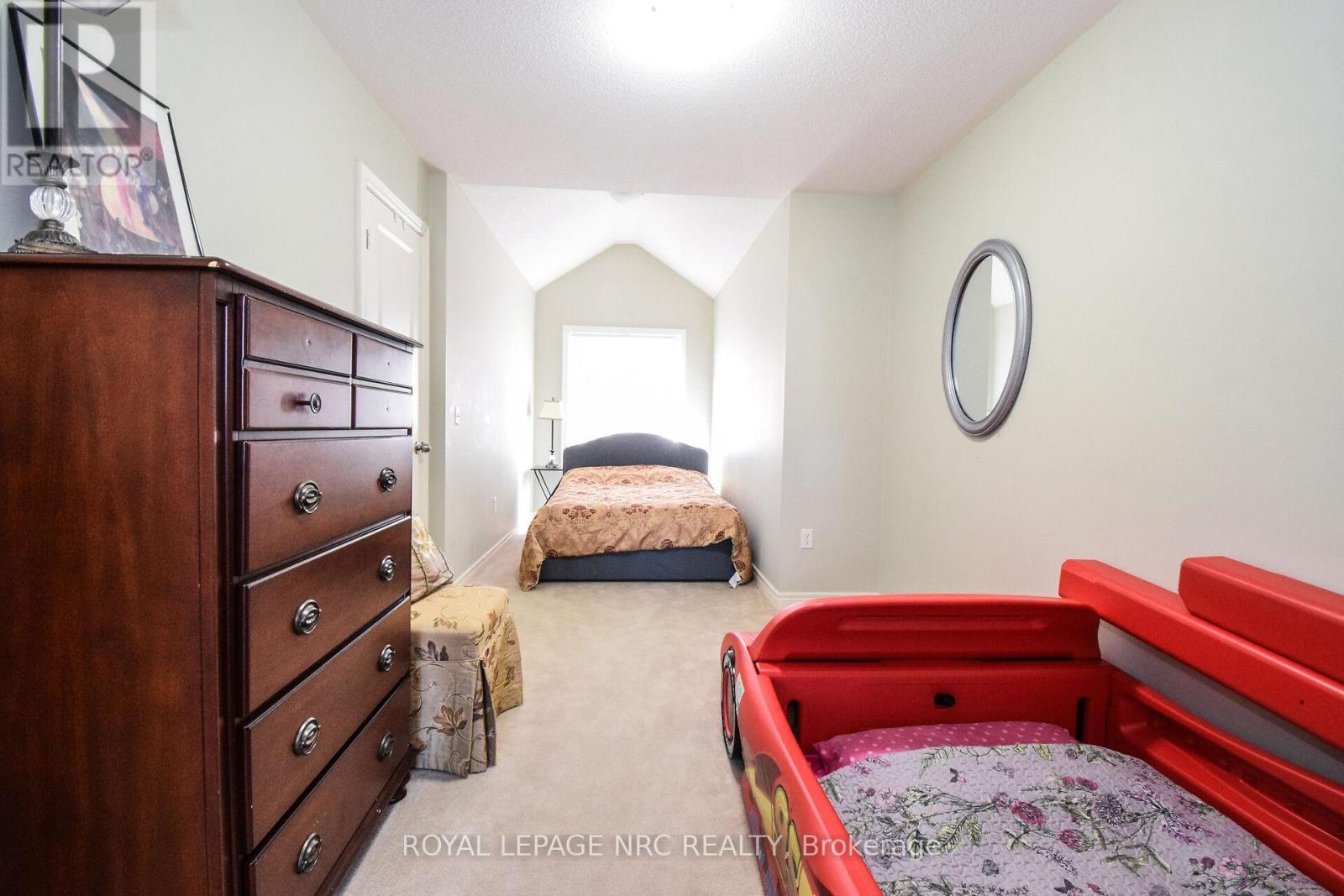 4343 Chemonda Street, Niagara Falls, Ontario  L2G 0E0 - Photo 27 - X12457102