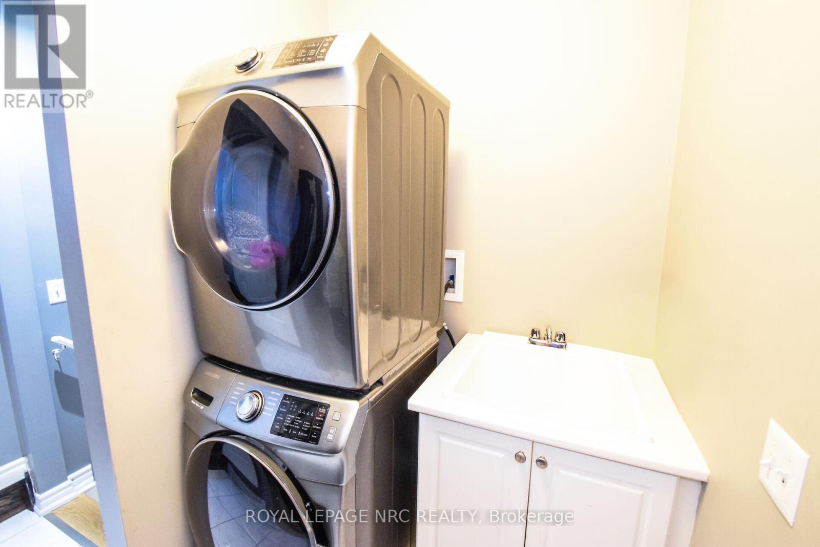 4343 Chemonda Street, Niagara Falls, Ontario  L2G 0E0 - Photo 31 - X12457102