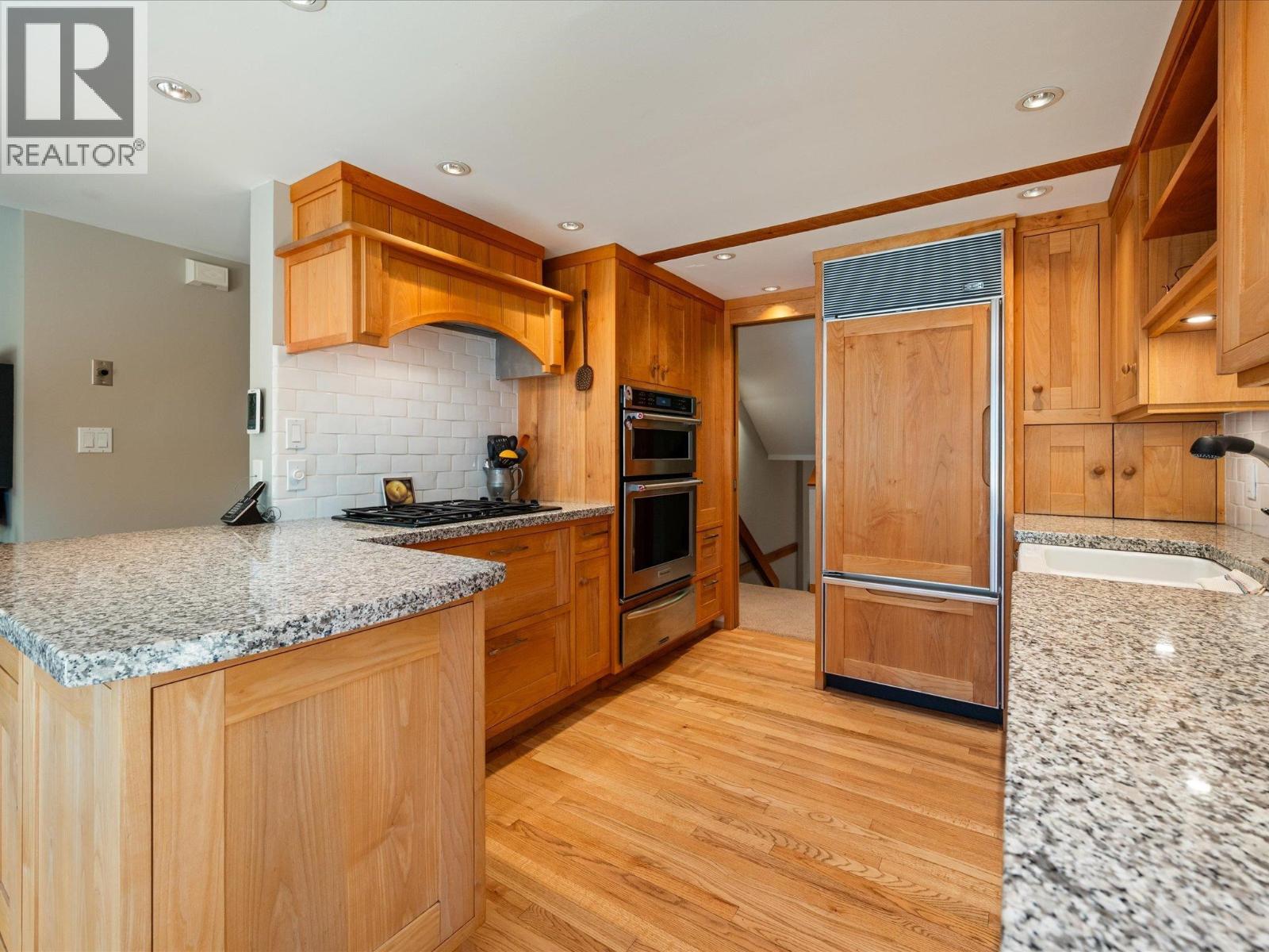 8609 Forest Ridge Drive, Whistler, British Columbia  V8E 0G1 - Photo 18 - R3057454
