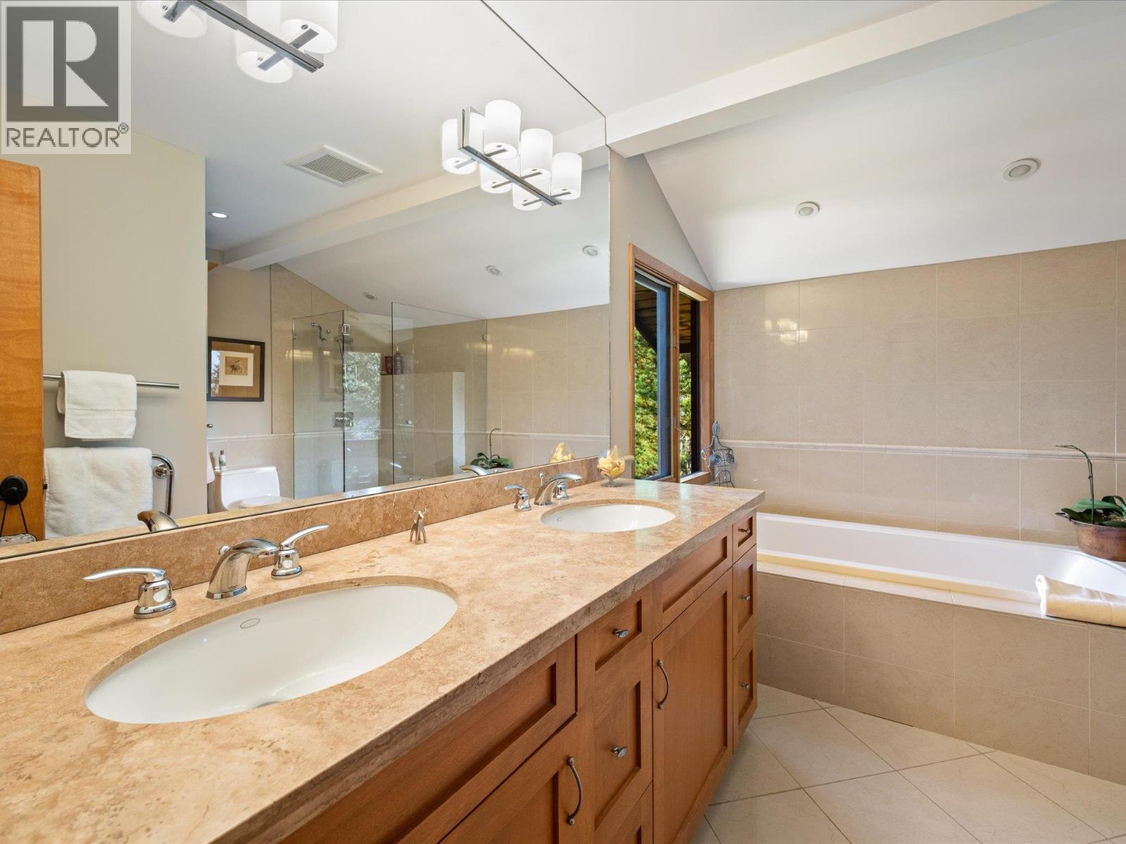 8609 Forest Ridge Drive, Whistler, British Columbia  V8E 0G1 - Photo 36 - R3057454