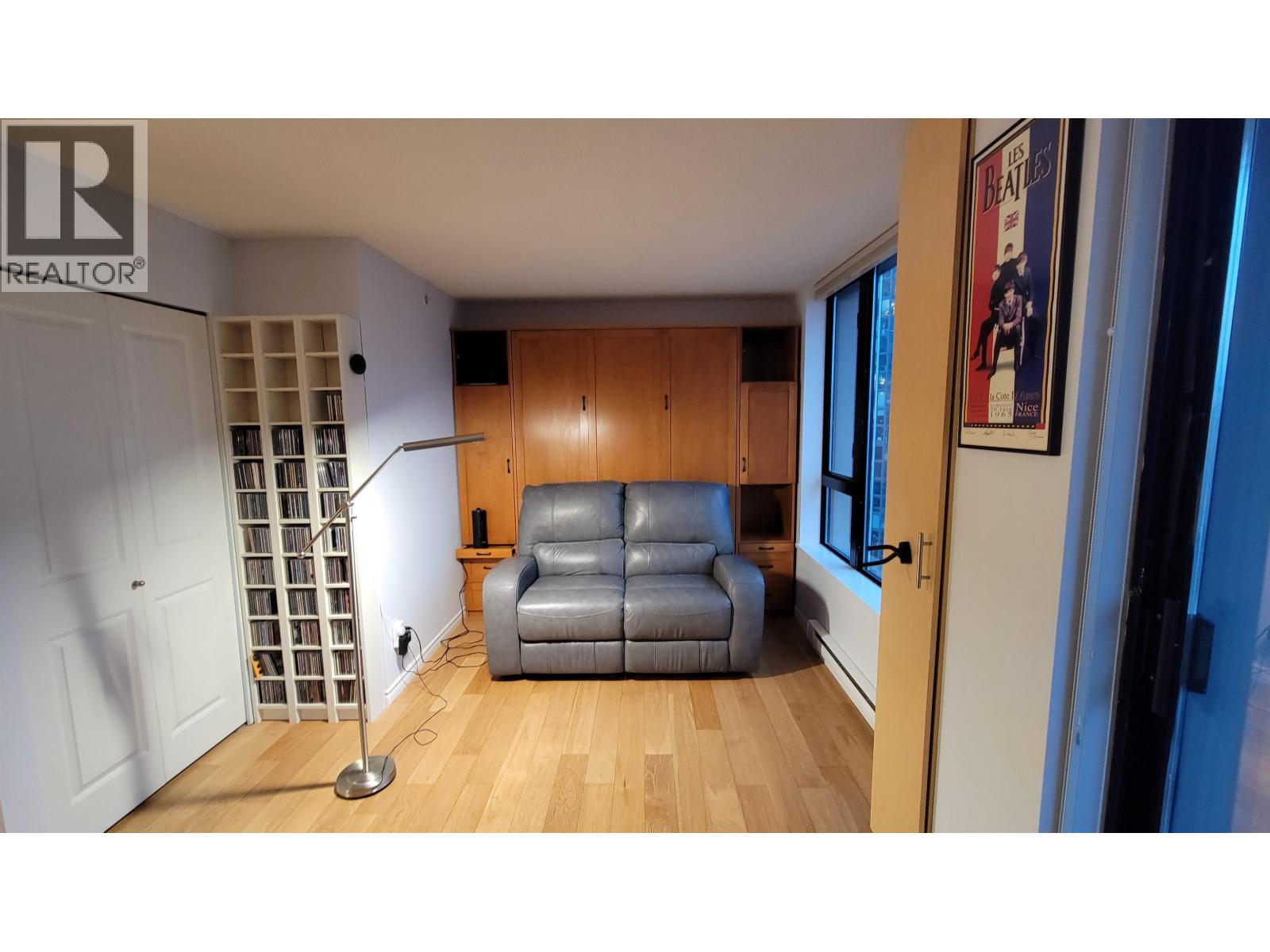 1606 1295 RICHARDS STREET, Vancouver, British Columbia