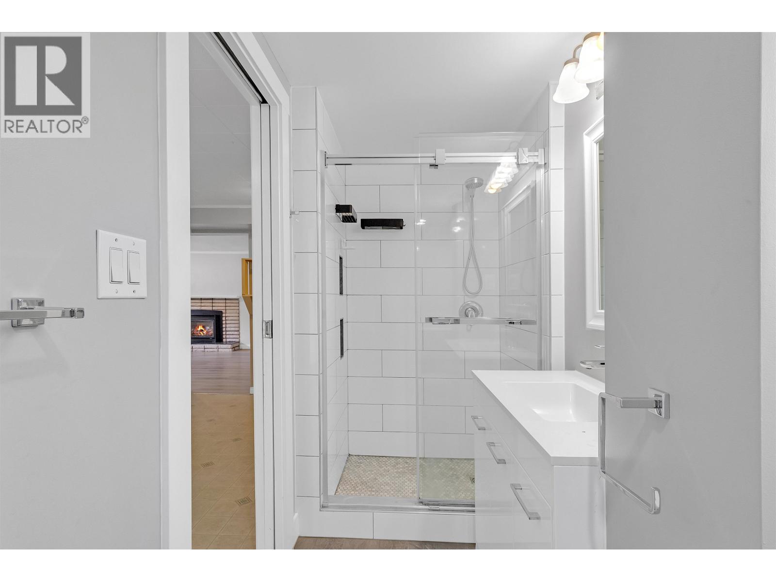 12209 221 Street, Maple Ridge, British Columbia  V2X 5T4 - Photo 13 - R3056950