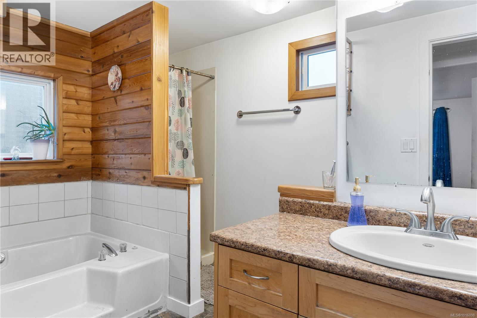 1500 Grafton Ave, Errington, British Columbia  V0R 1V0 - Photo 20 - 1016098